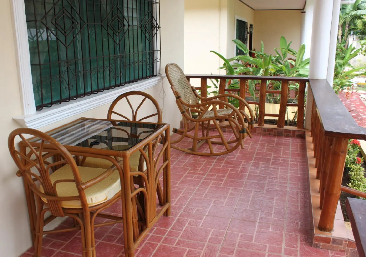 Bonita Oasis Beach Resort