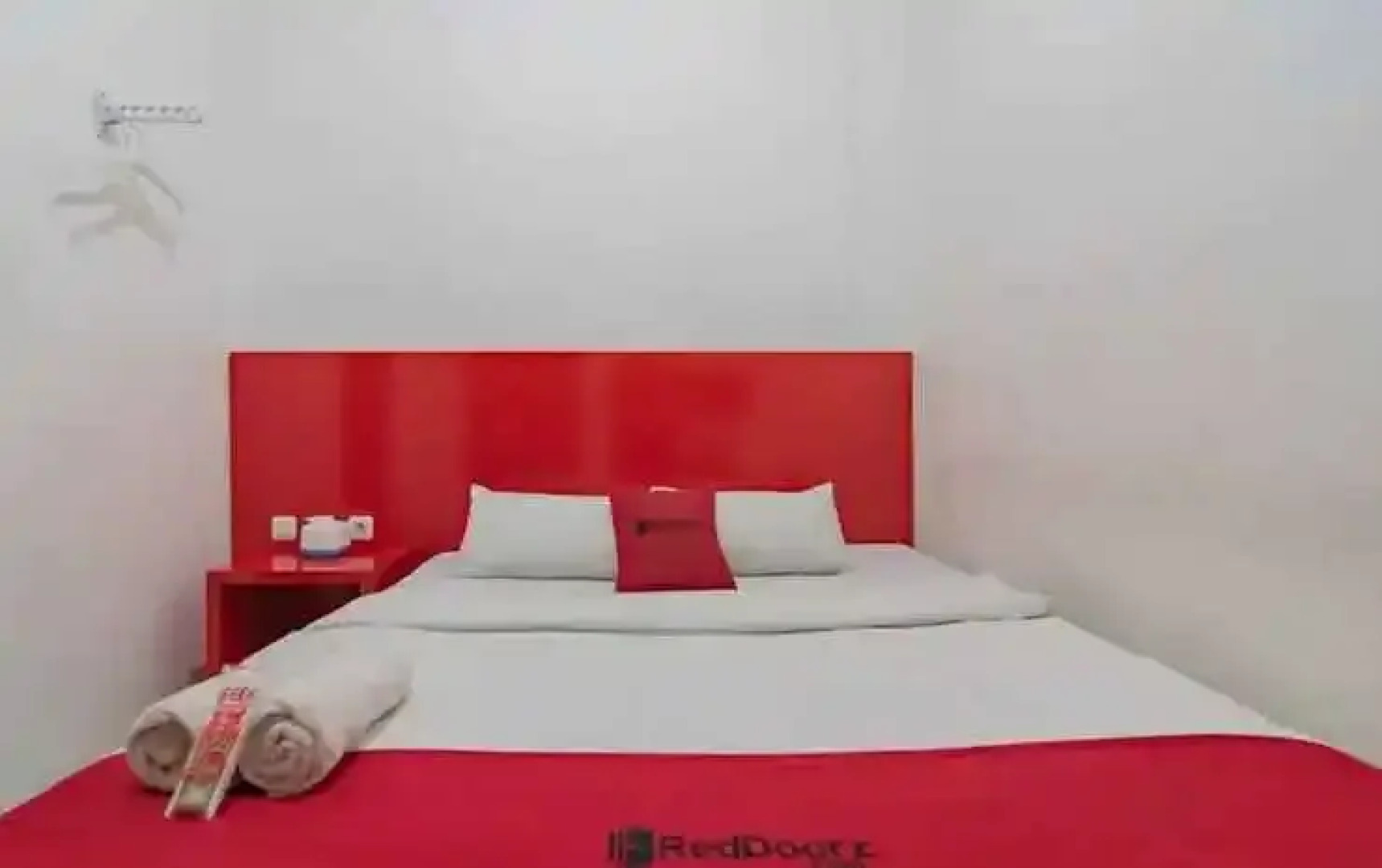 RedDoorz @ Galuh Mas