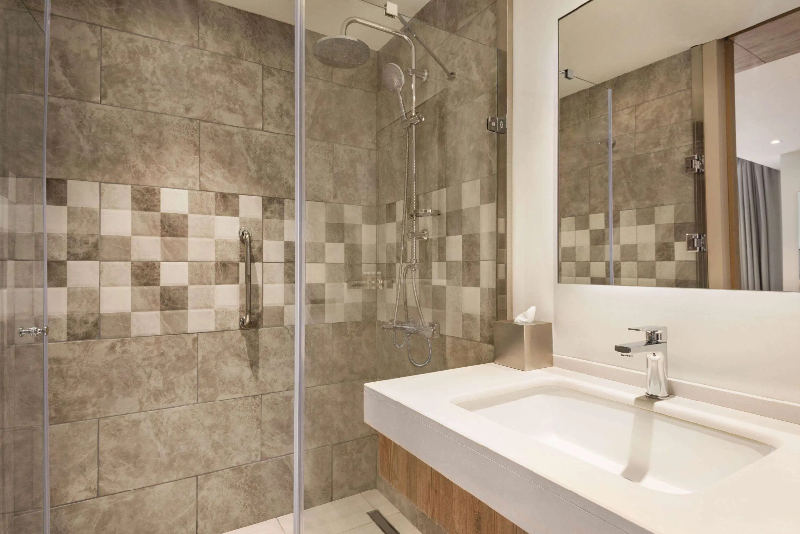 Отель Ramada Encore by Wyndham Zomin