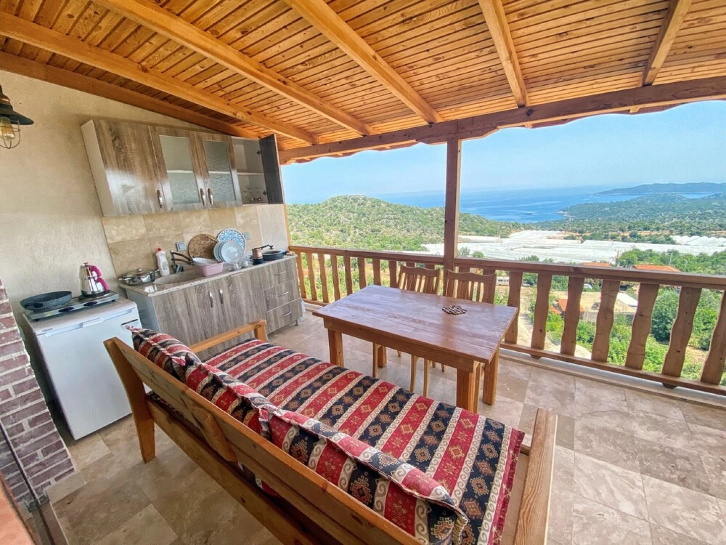 Istlada Tas Ev Apart