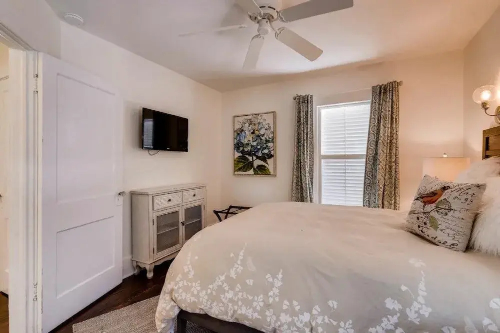 West Palm Beauty With Private Pool 4 Bedroom Home by RedAwning