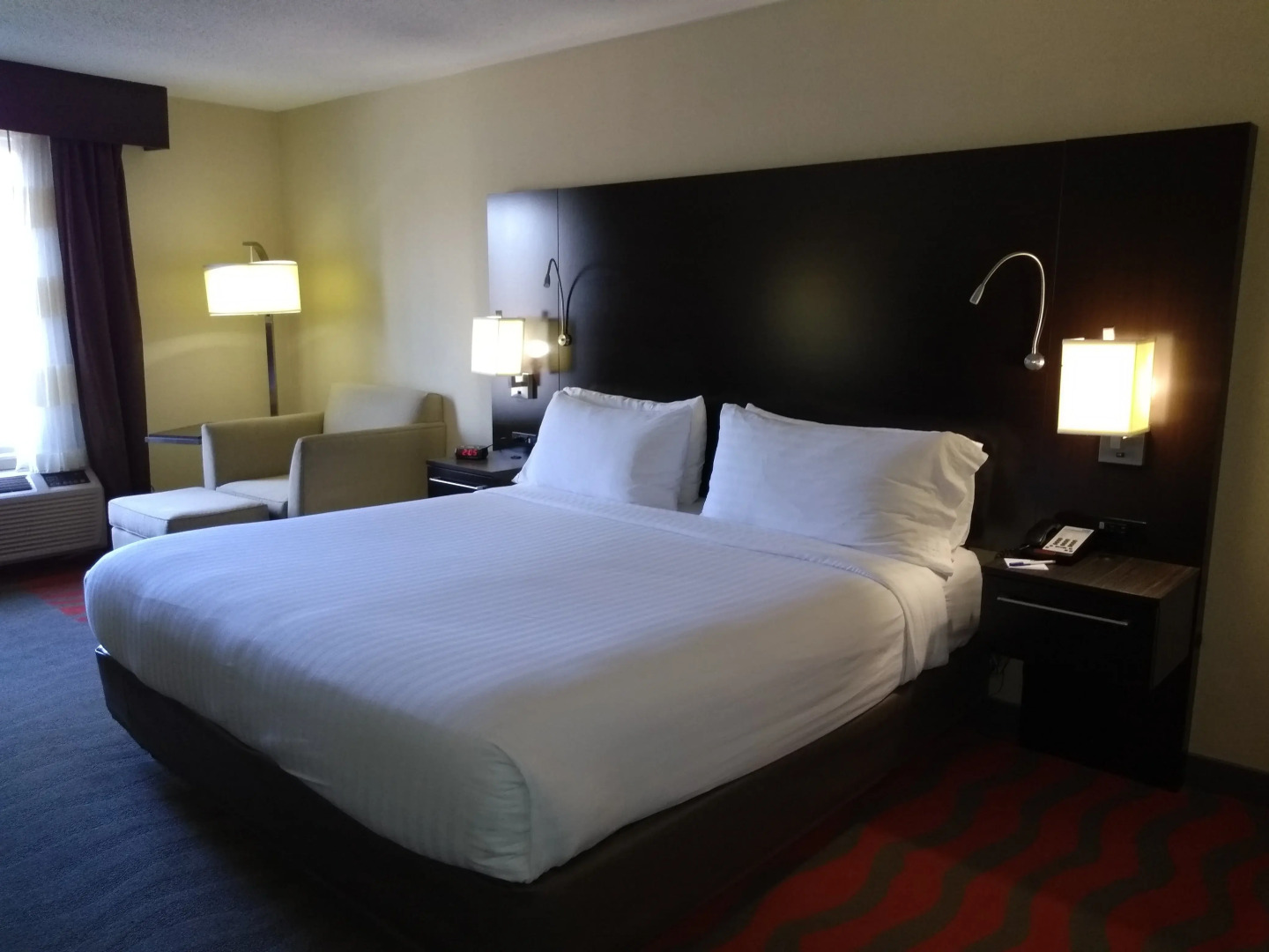 Holiday Inn Express & Suites Waterford