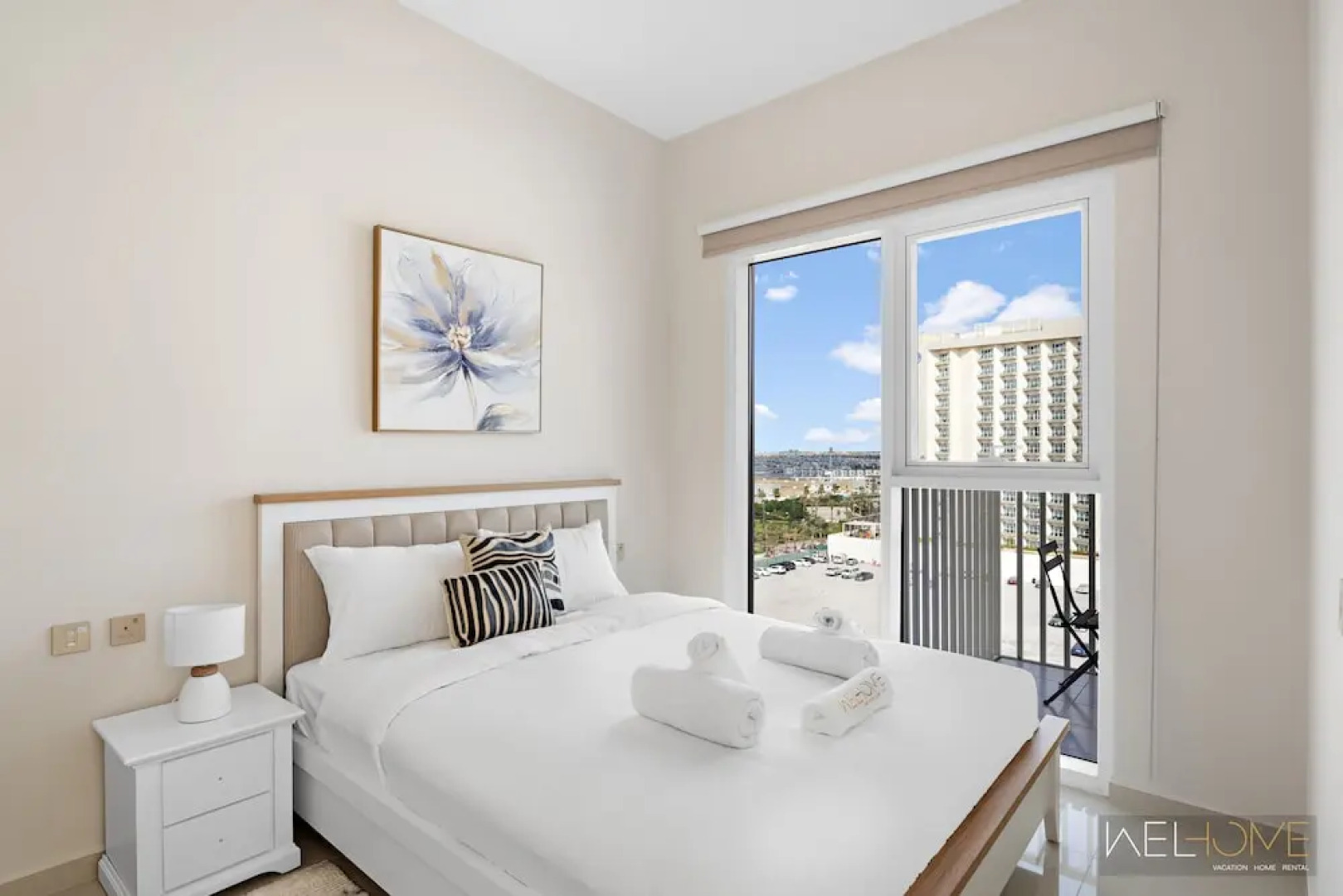 WelHome - Breathtaking View 1BR Apt in Damac Hills 2