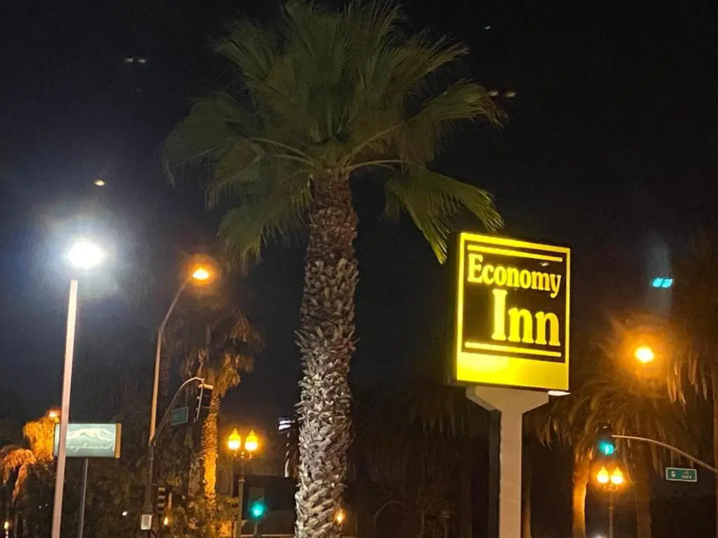 SimpleStay Suites - San Bernardino