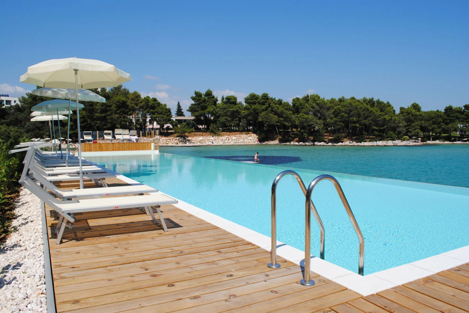 Crvena Luka Resort