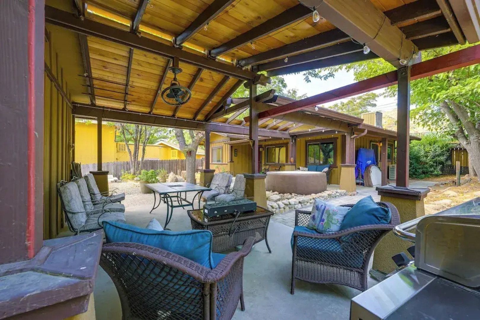 Idyllic Home in Kernville w/ Private Beach Access