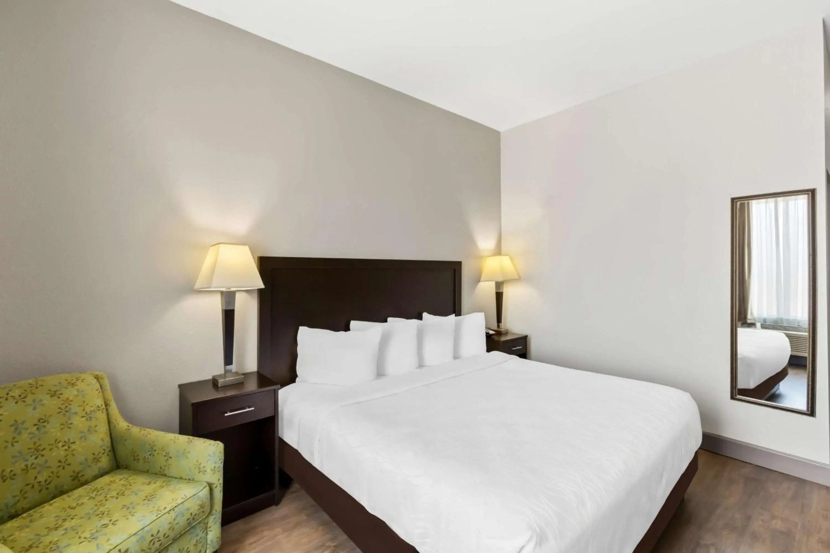 Sonesta Essential La Porte