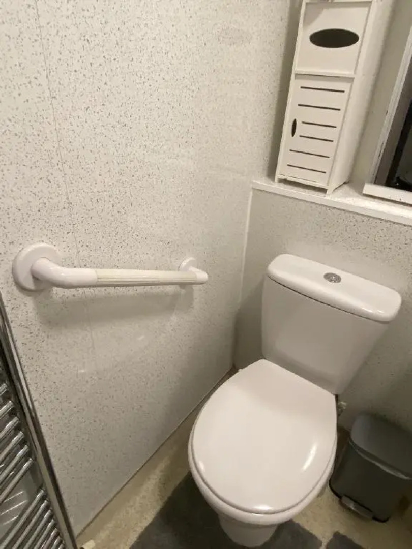 Private Lounge And Double Room