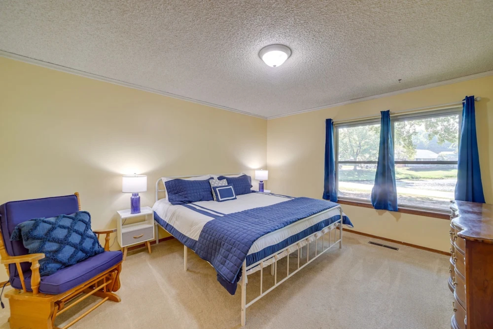 Quiet Oklahoma Home - Close to Golf Courses!