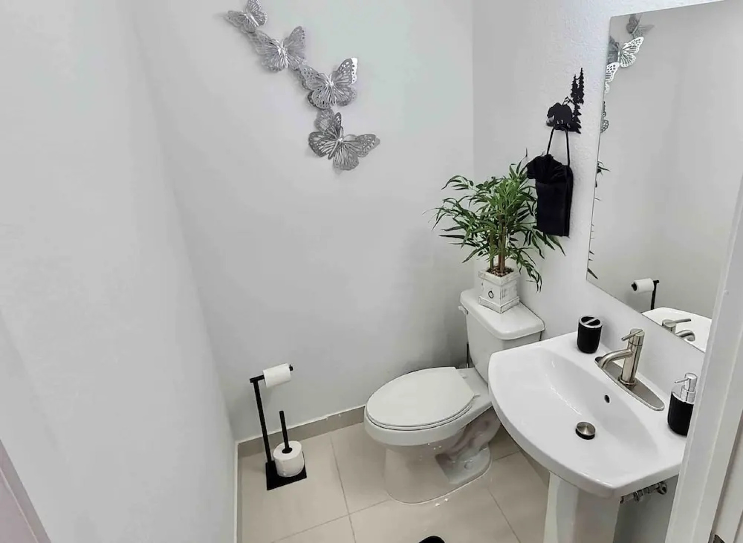 302 Rare find The Blue Sky Beach House