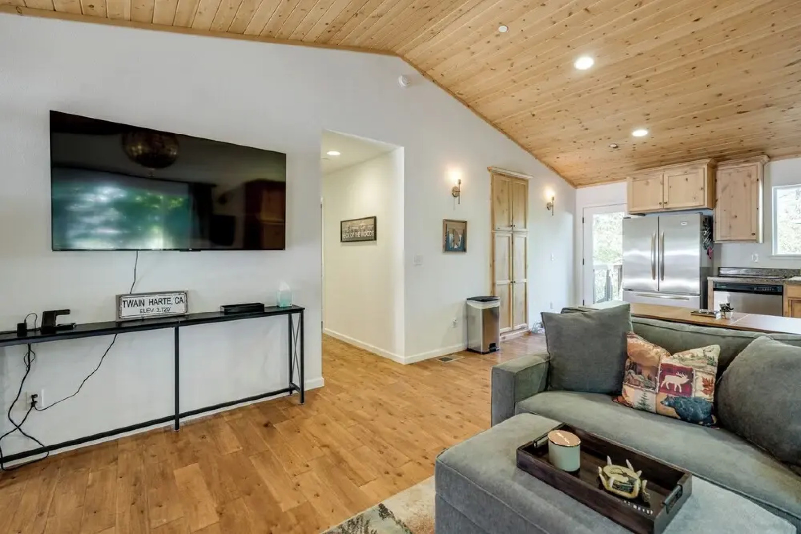 Walk to Dtwn: Charming Family Cabin in Twain Harte