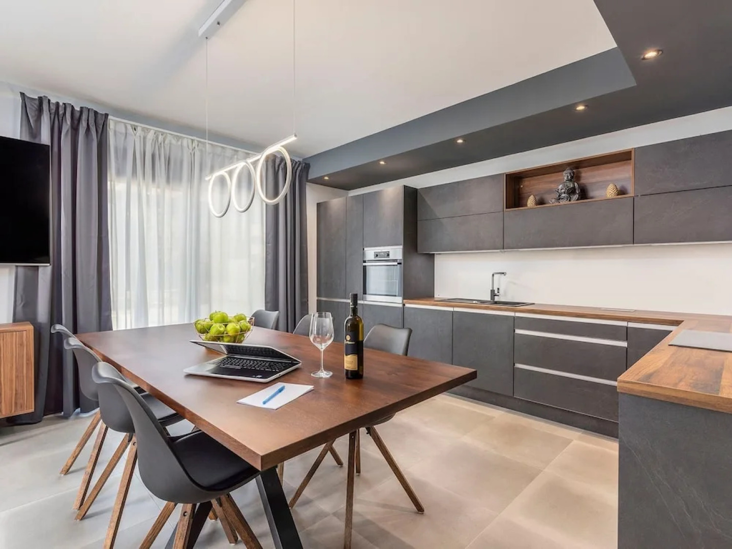 Luxury Villa For Up To 8 Persons With Private Pool