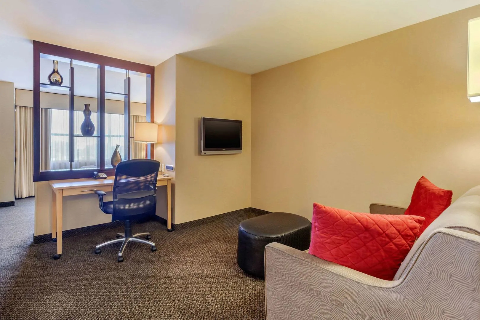 Cambria Suites Fort Collins