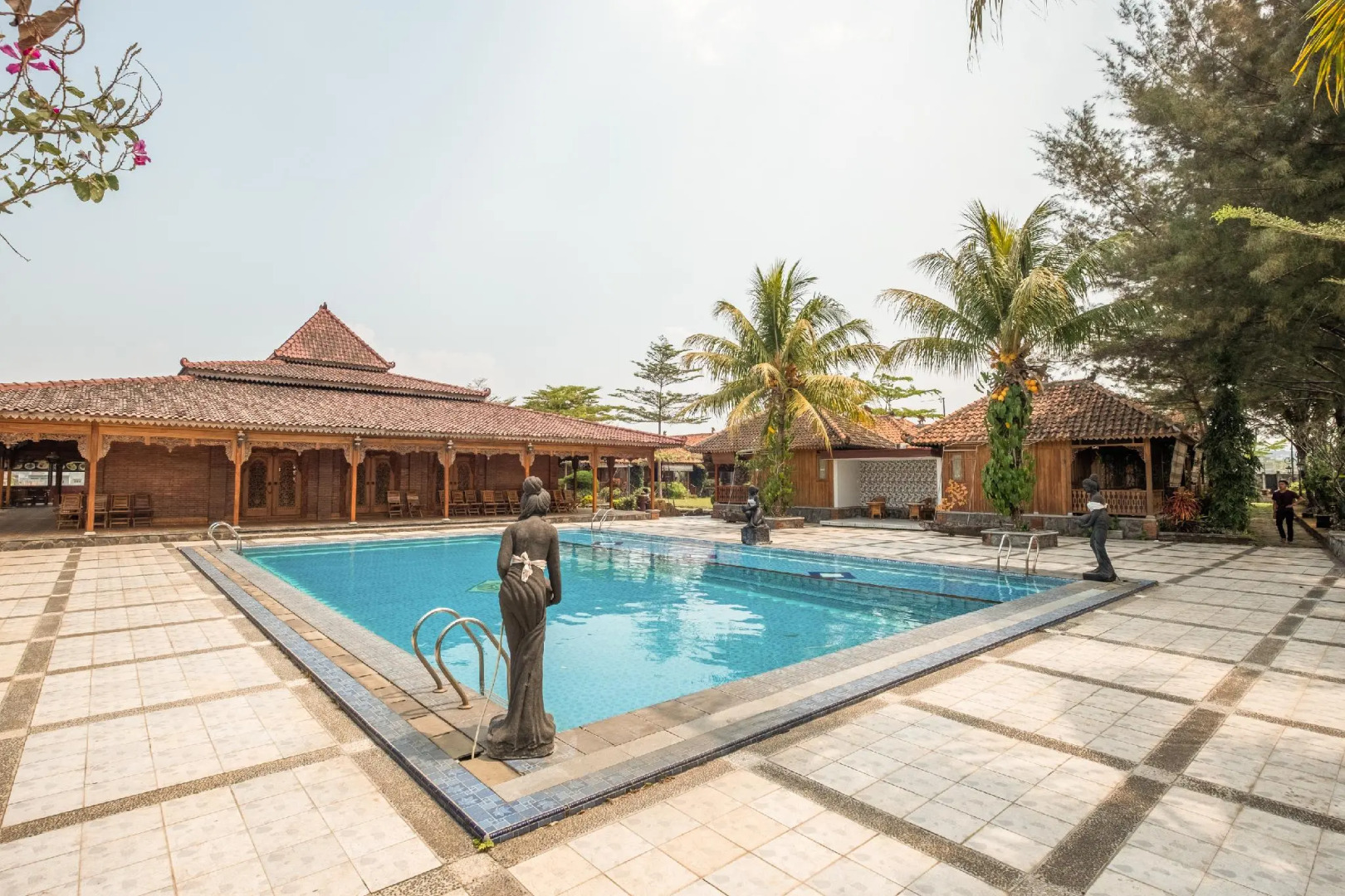 OYO 1347 Joglo Garut Cottage Syariah