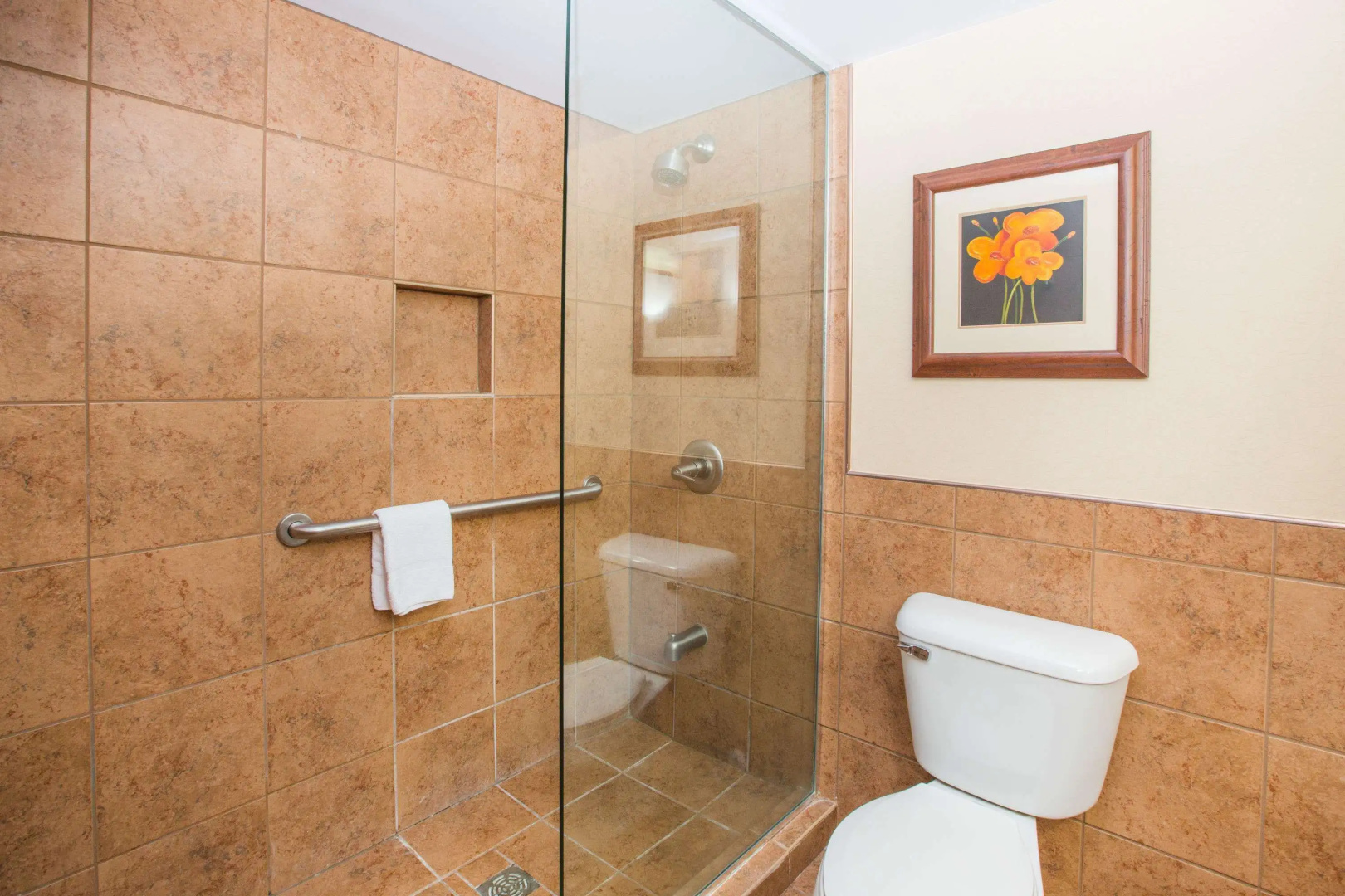 Ramada Tropics Resort & Conf Center by Wyndham Des Moines