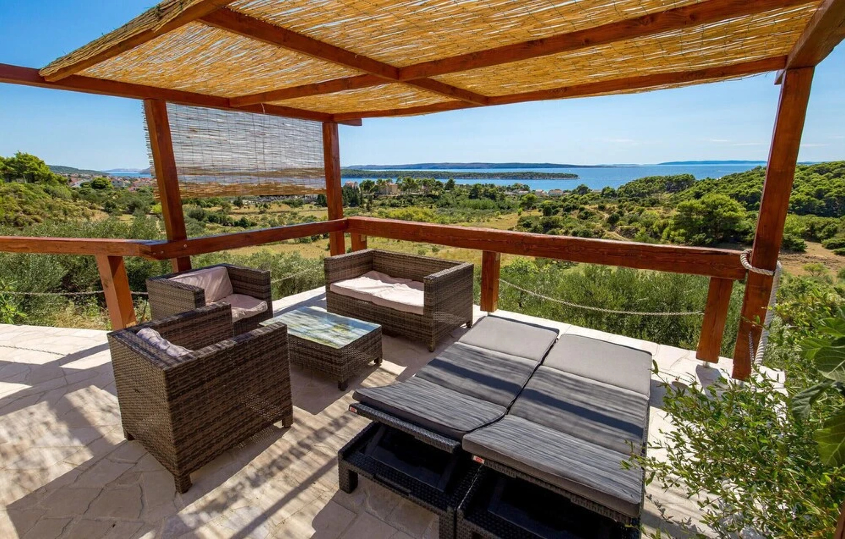 Amazing Home in Banjol With 3 Bedrooms, Outdoor Swimming Pool and Jacuzzi