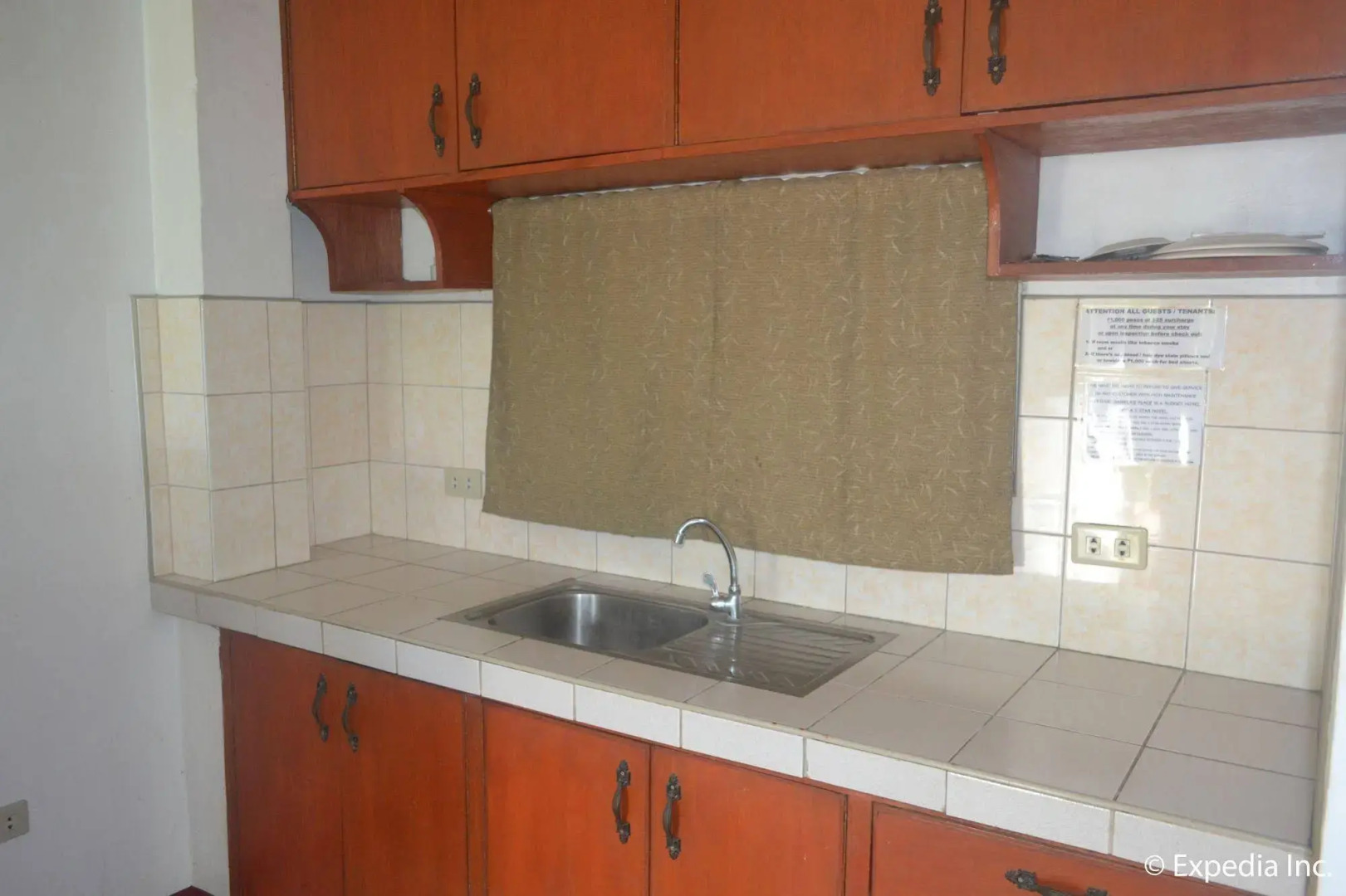 Danielas Place Apartelle