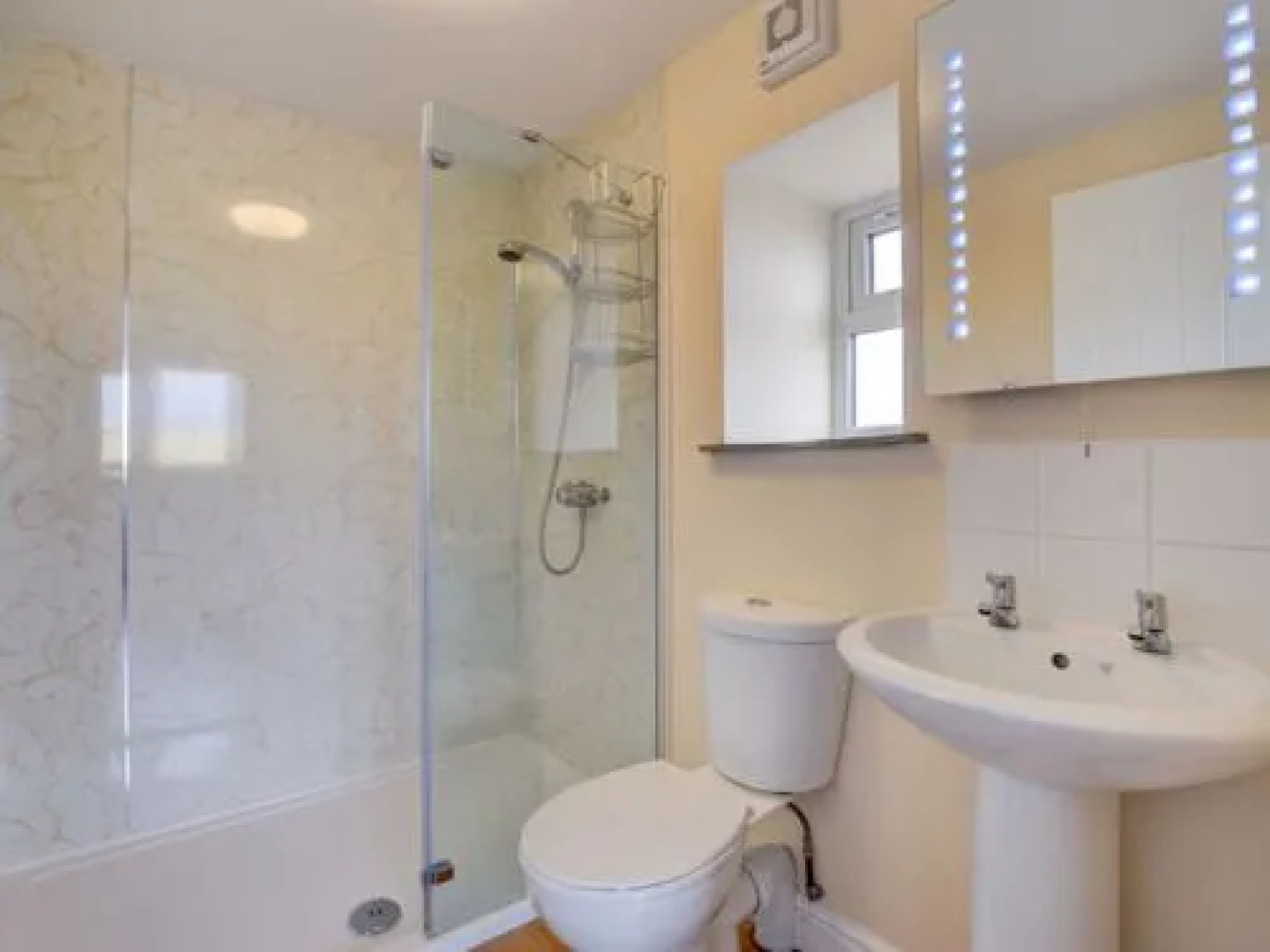 House The Leo Le Barcari?s