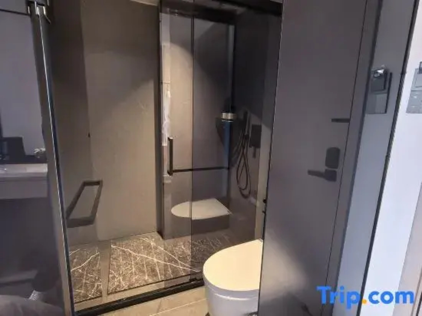 Wanyue International Manju Hotel