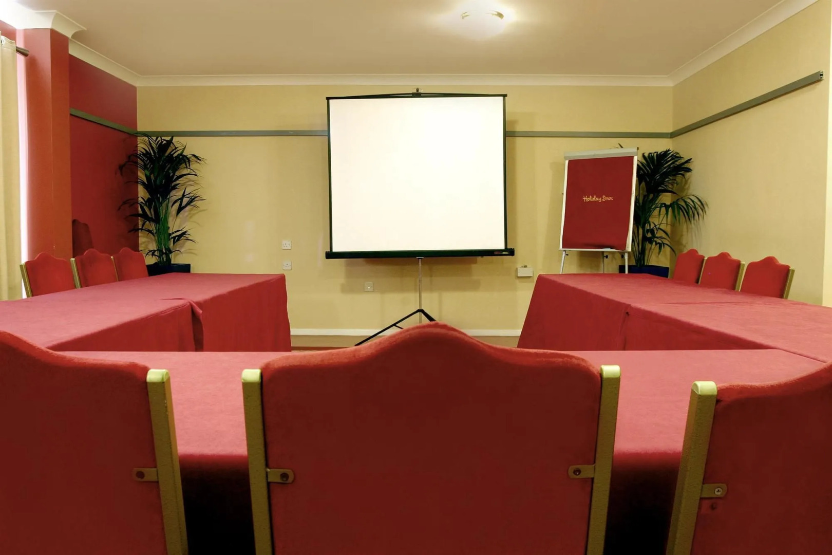 Garden Court Hotel Aylesbury