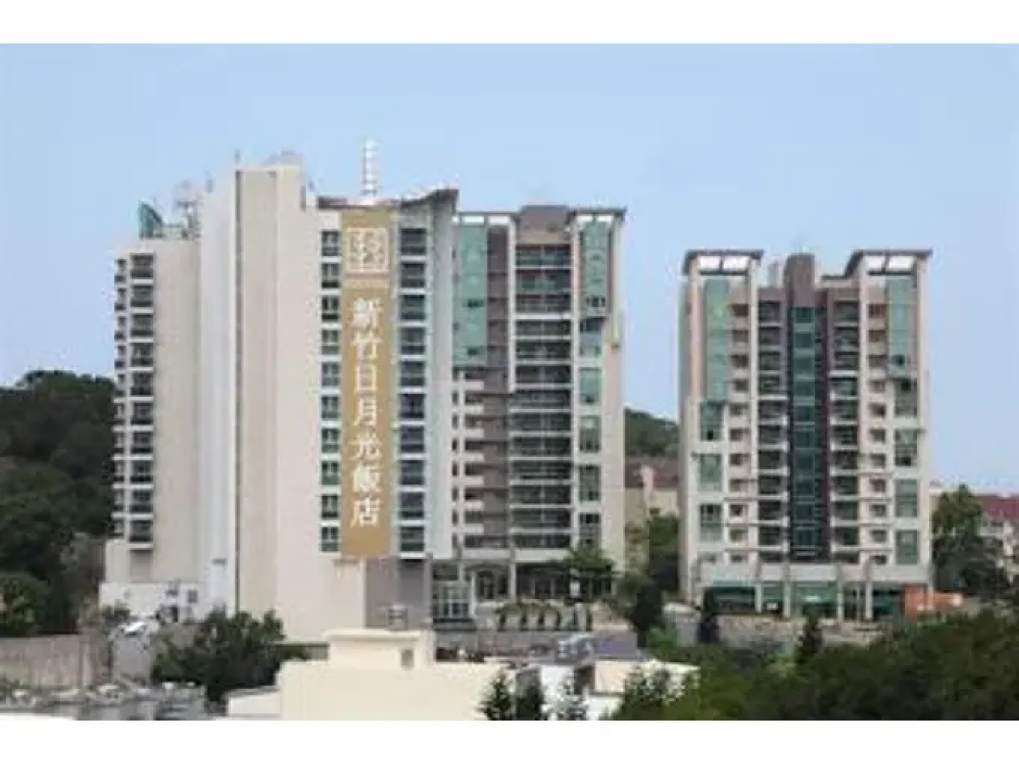 Hooyai Hotel