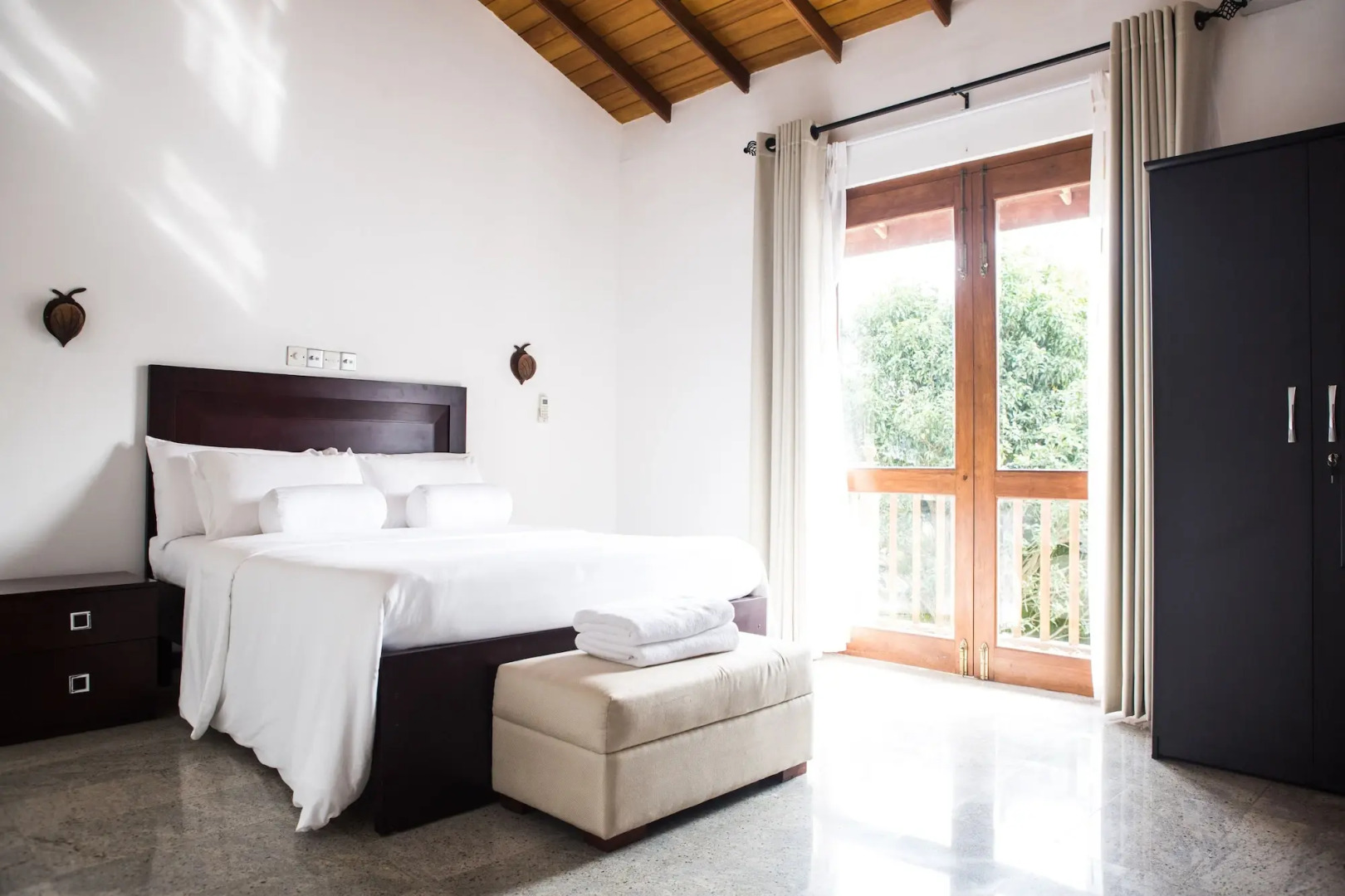 Villa White Queen Resort & Spa