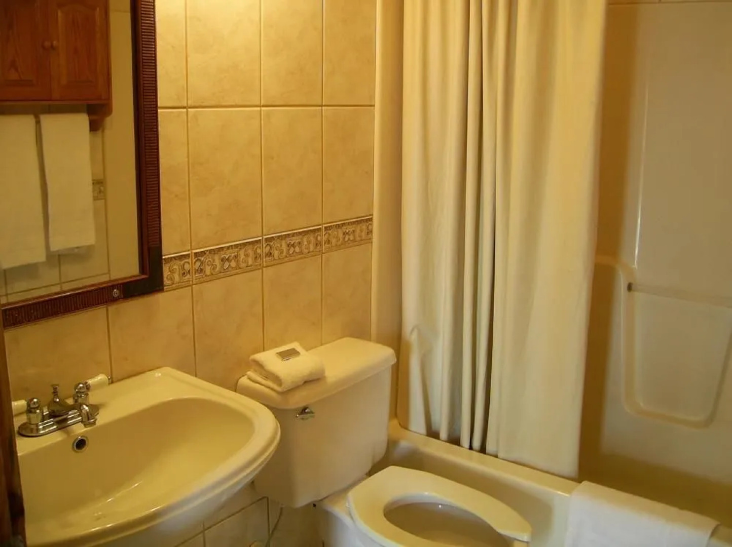 Buffalo Chips Ranch House Motel