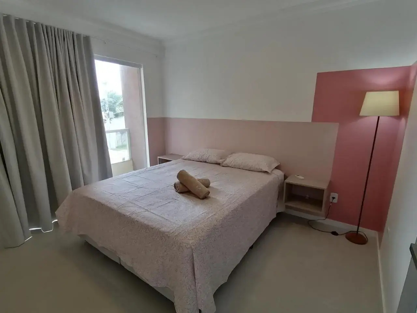 Triplex pé na areia com 3 suítes próximo Salvador