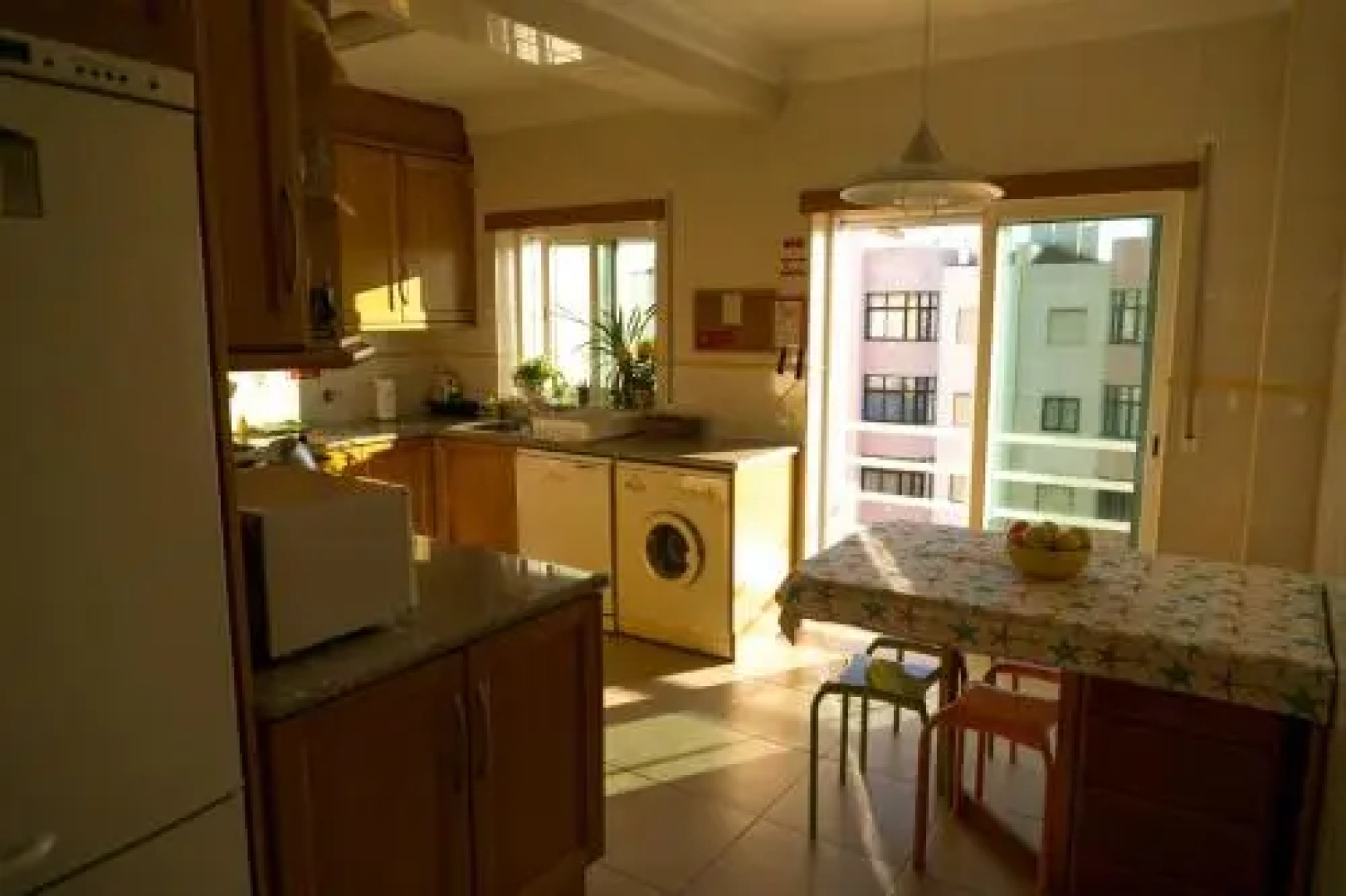 Sun & Wave Apartment