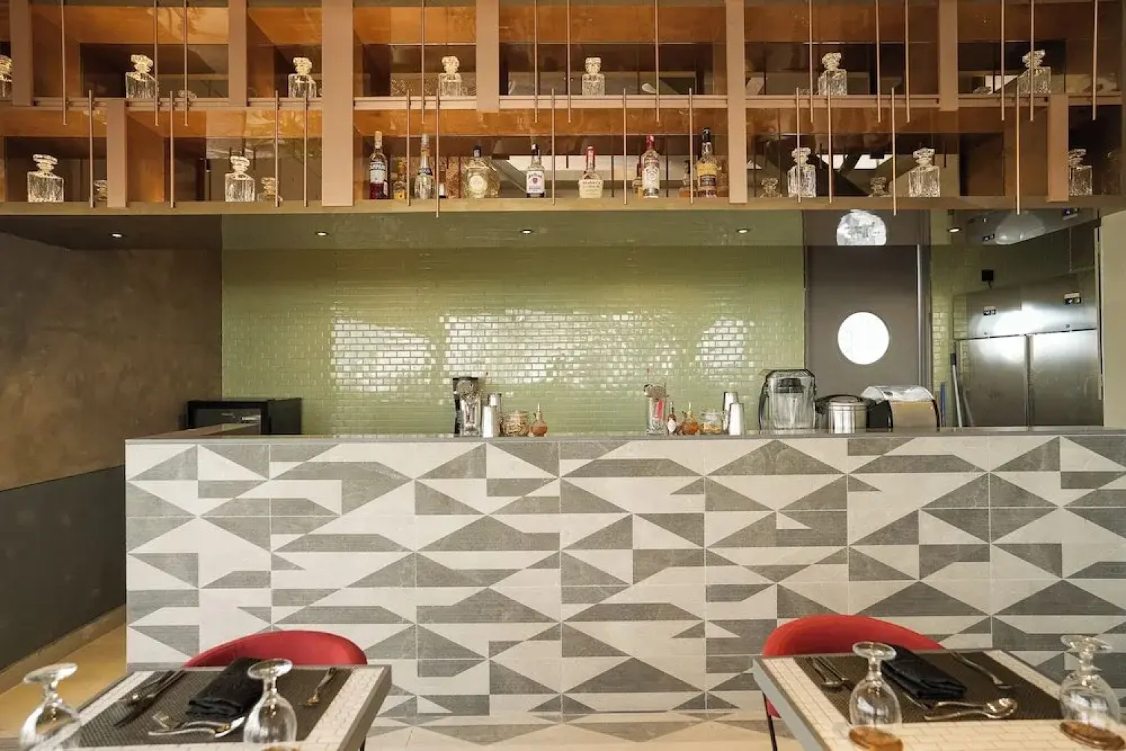 SeSaya Poshtel & Bistro - Colombo's Newest and Finest Poshtel Dorms and Rooms