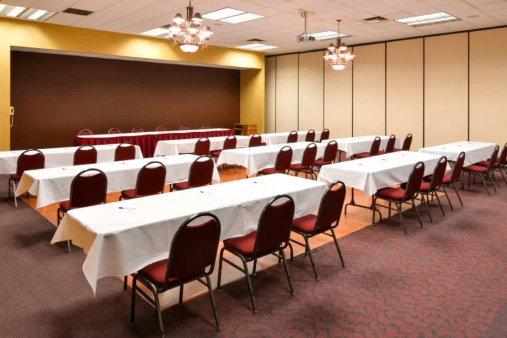 Americas Best Value Inn - Campus View