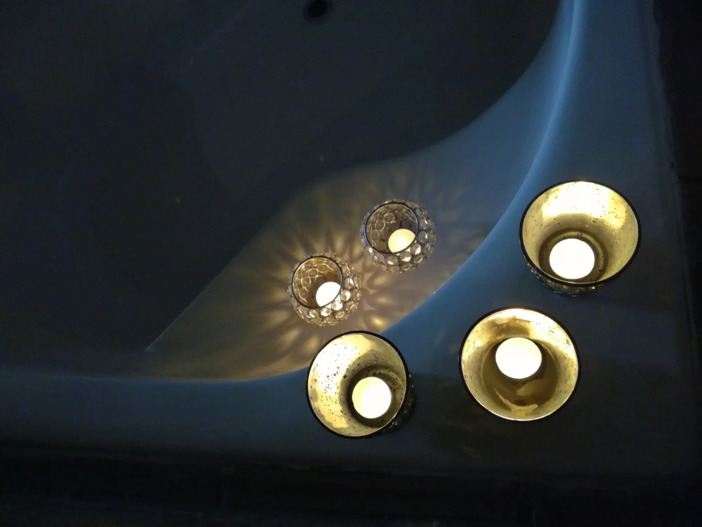 Shangri-La Manor - Adults Only