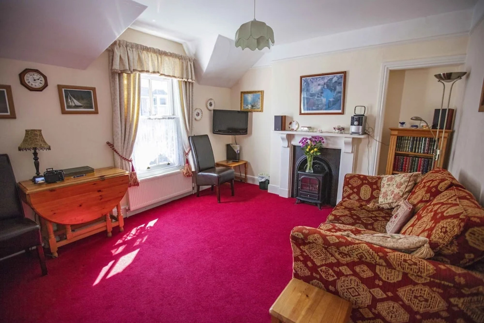 Cladda House & Holiday Apartments