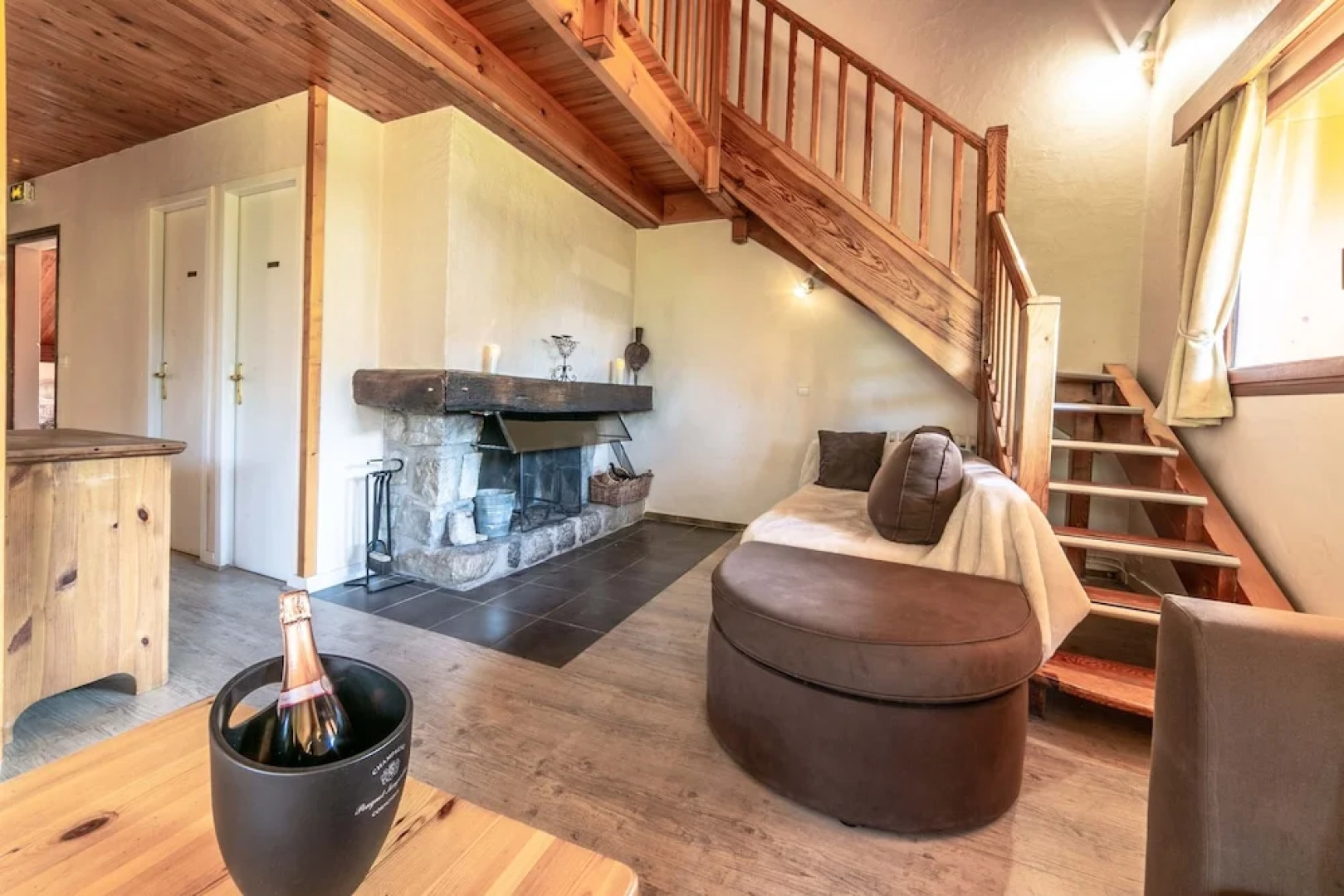 Authentic Chalet Méribel Village Close to the slopes