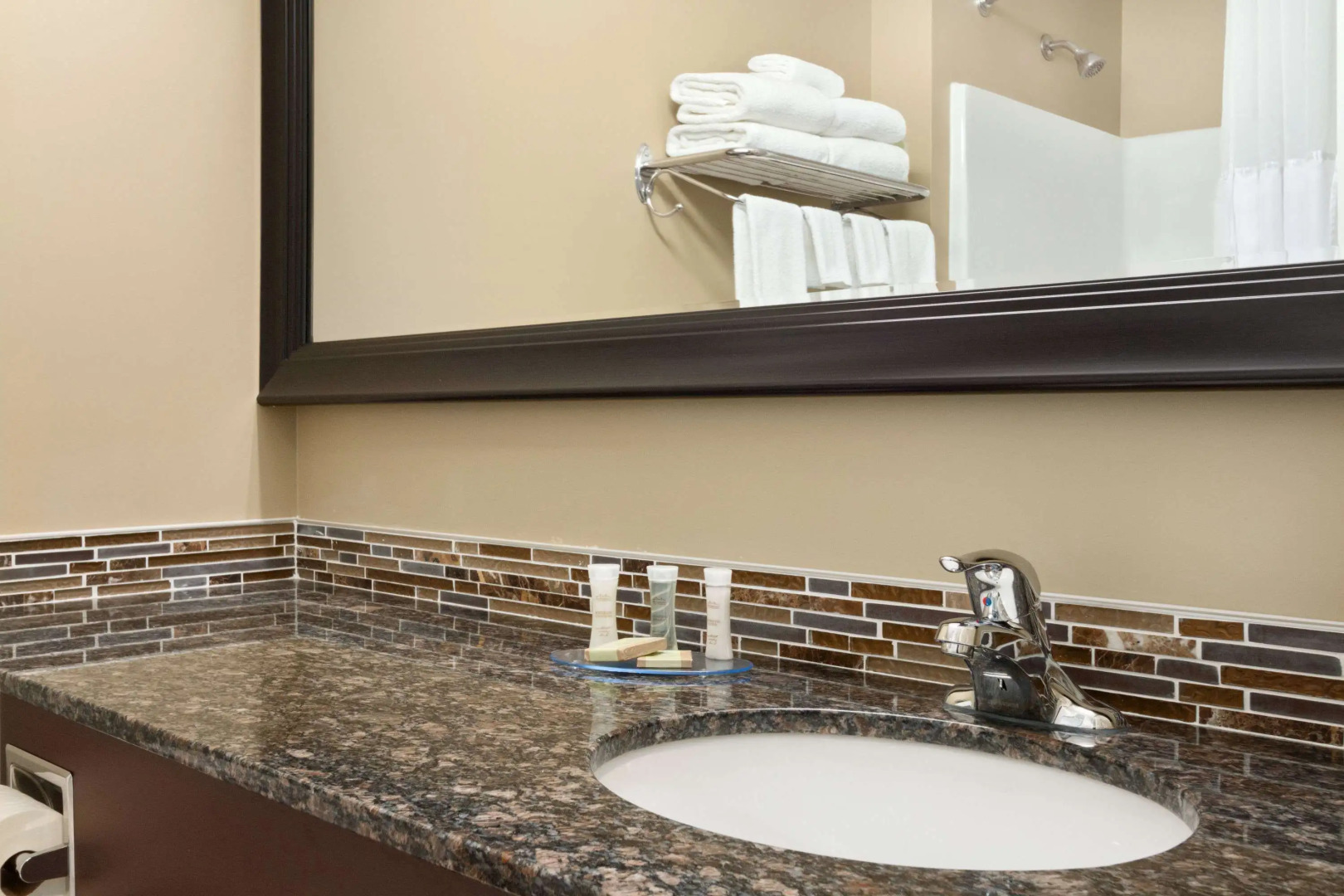 Super 8 by Wyndham Regina