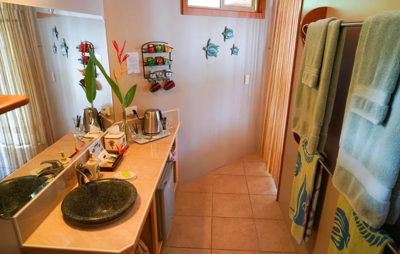 Sunrise Beach Cabanas Eco-Resort