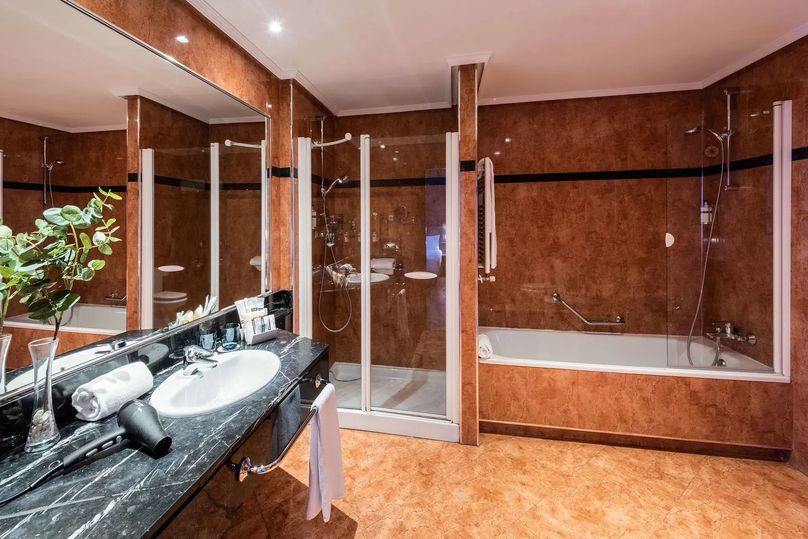 Hotel Madrid Plaza de España Affiliated by Meliá