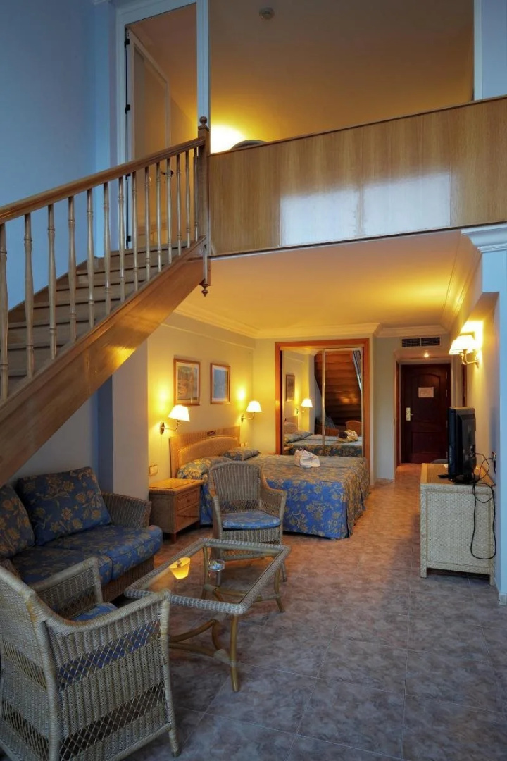 Apartamentos Palas Pineda