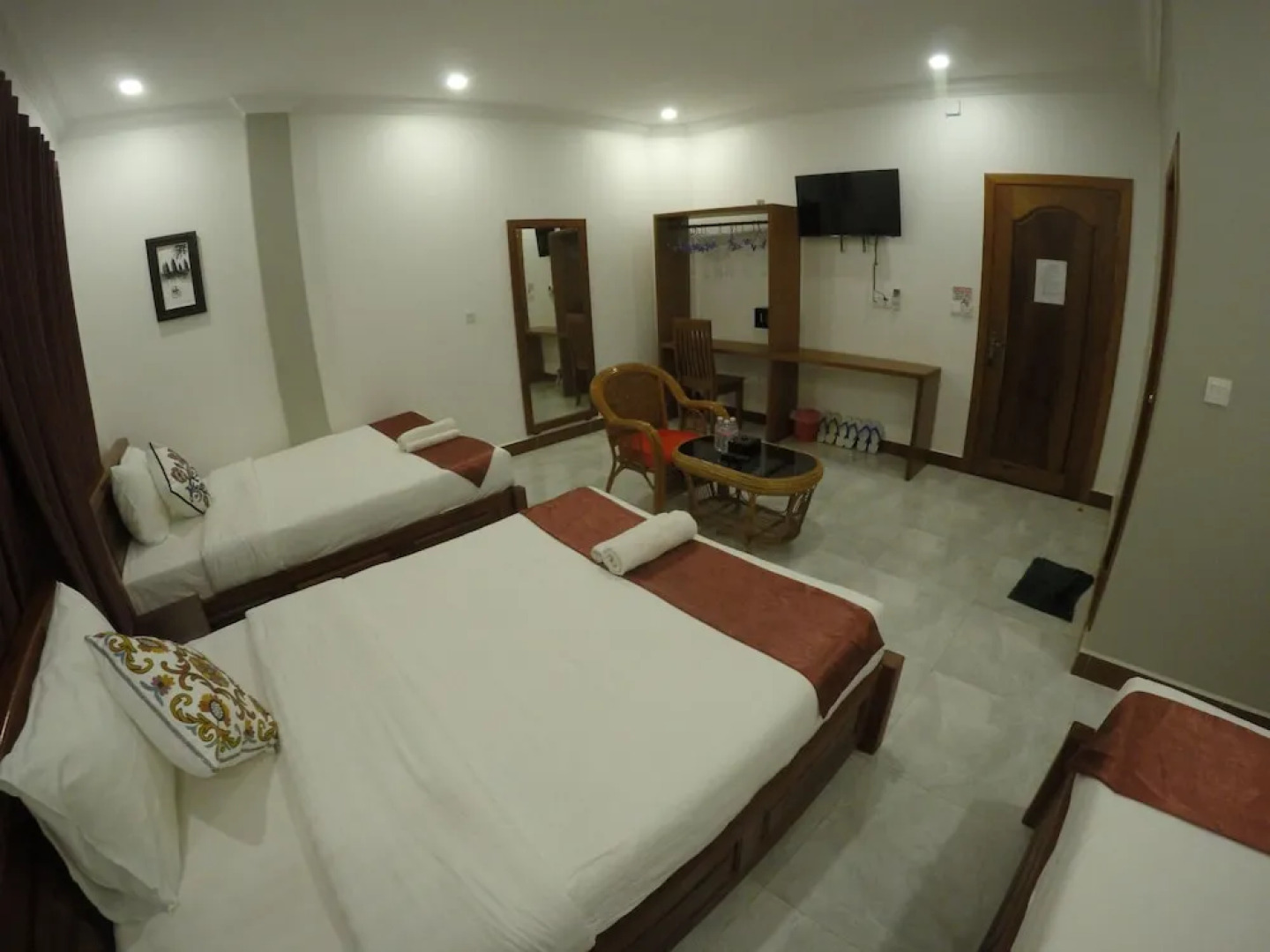 Happy Family Guesthouse