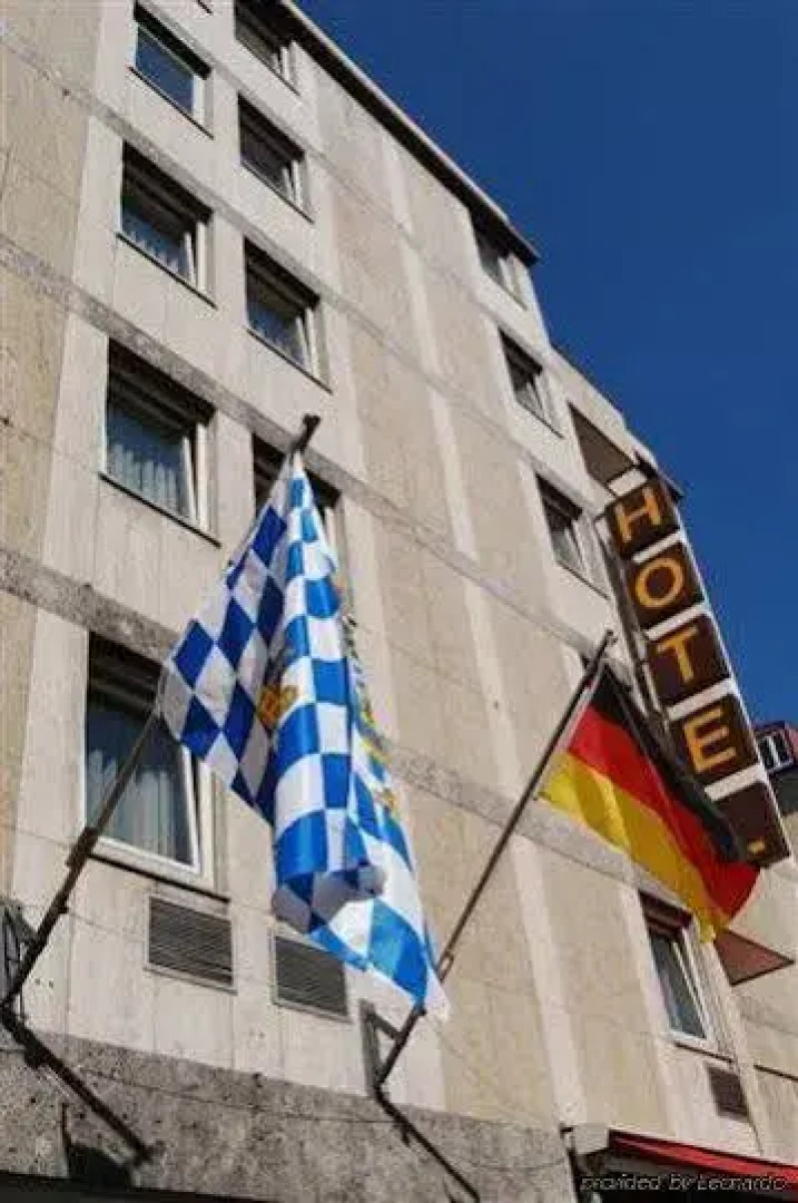 Smart Stay Hotel Schweiz (ex Hotel Schweiz)