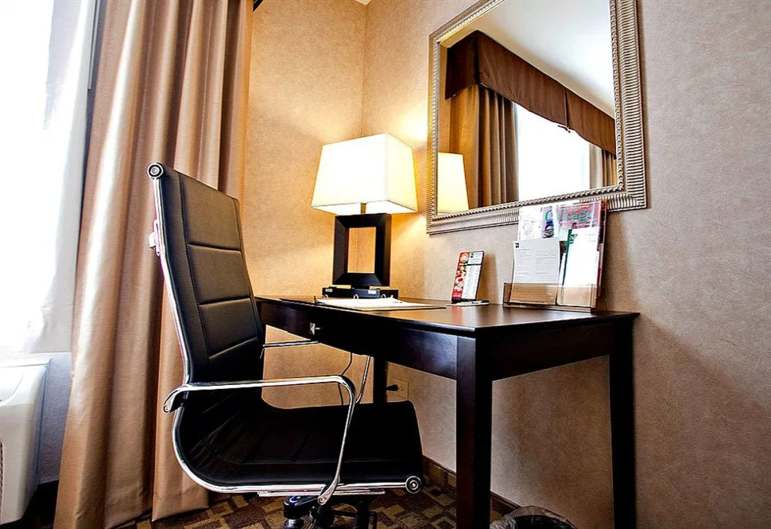 Clarion Inn Elmhurst - Oakbrook