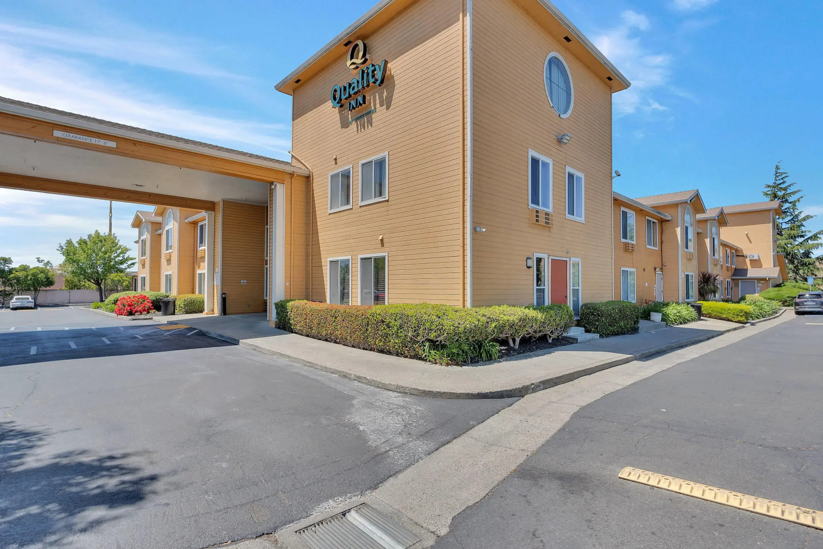 Quality Inn near Six Flags Discovery Kingdom - Napa Valley
