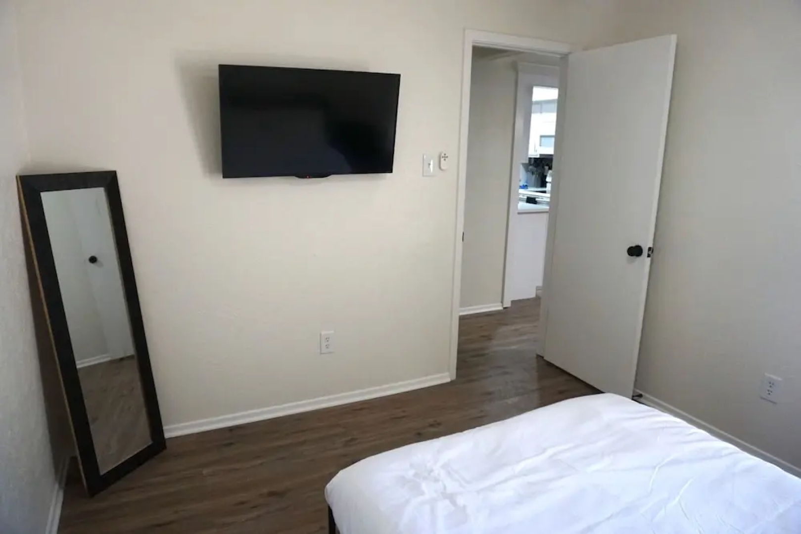 Newly Updated Cozy Home