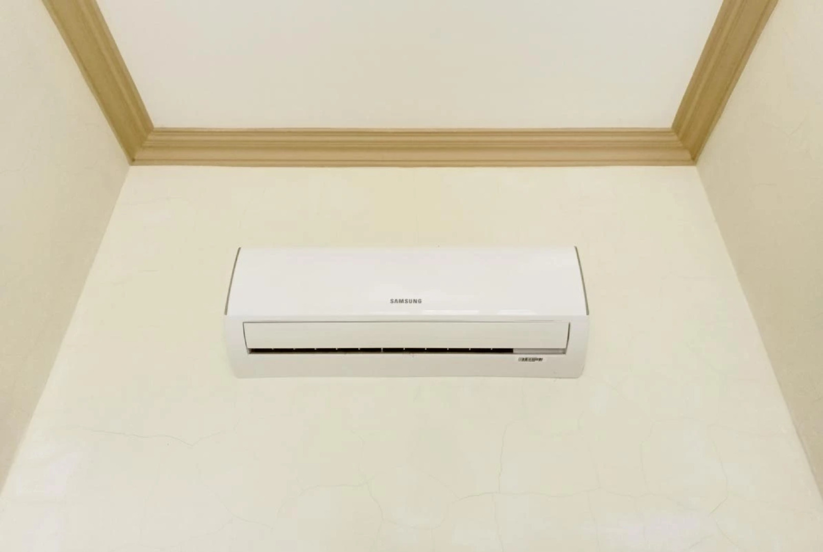 Grand Kencana Guesthouse near Wisata Bahari Lamongan