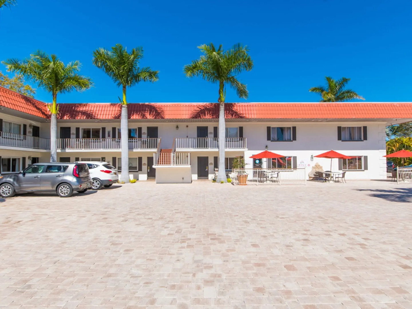 Hibiscus Suites - Gateway to Siesta Key