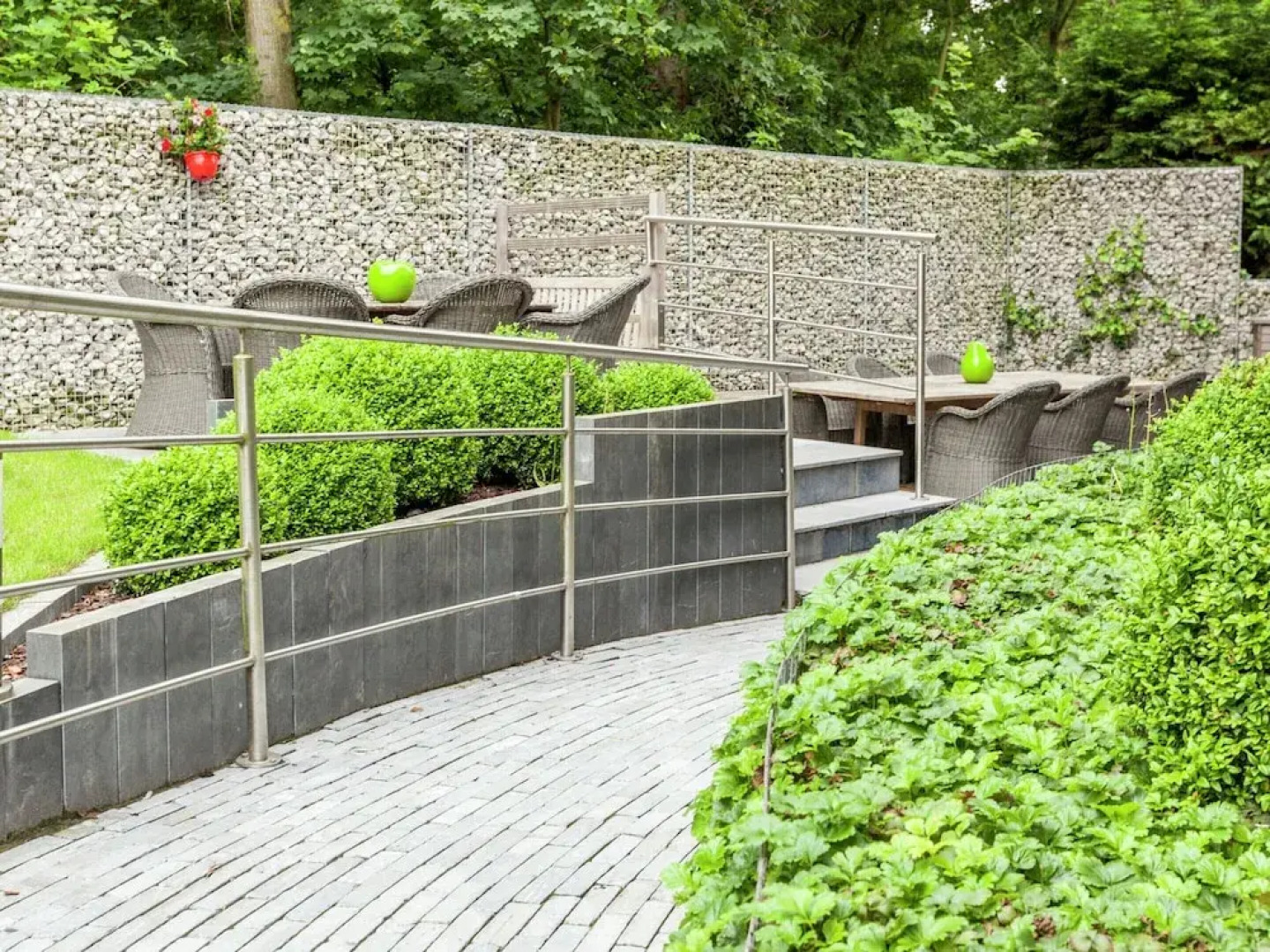 Luxury Villa with Sauna & Hot Tub in Middelkerke