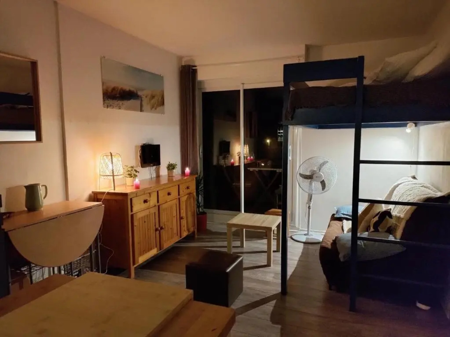 studio à l'océan au dessus des pins (plage & commerces à pied)