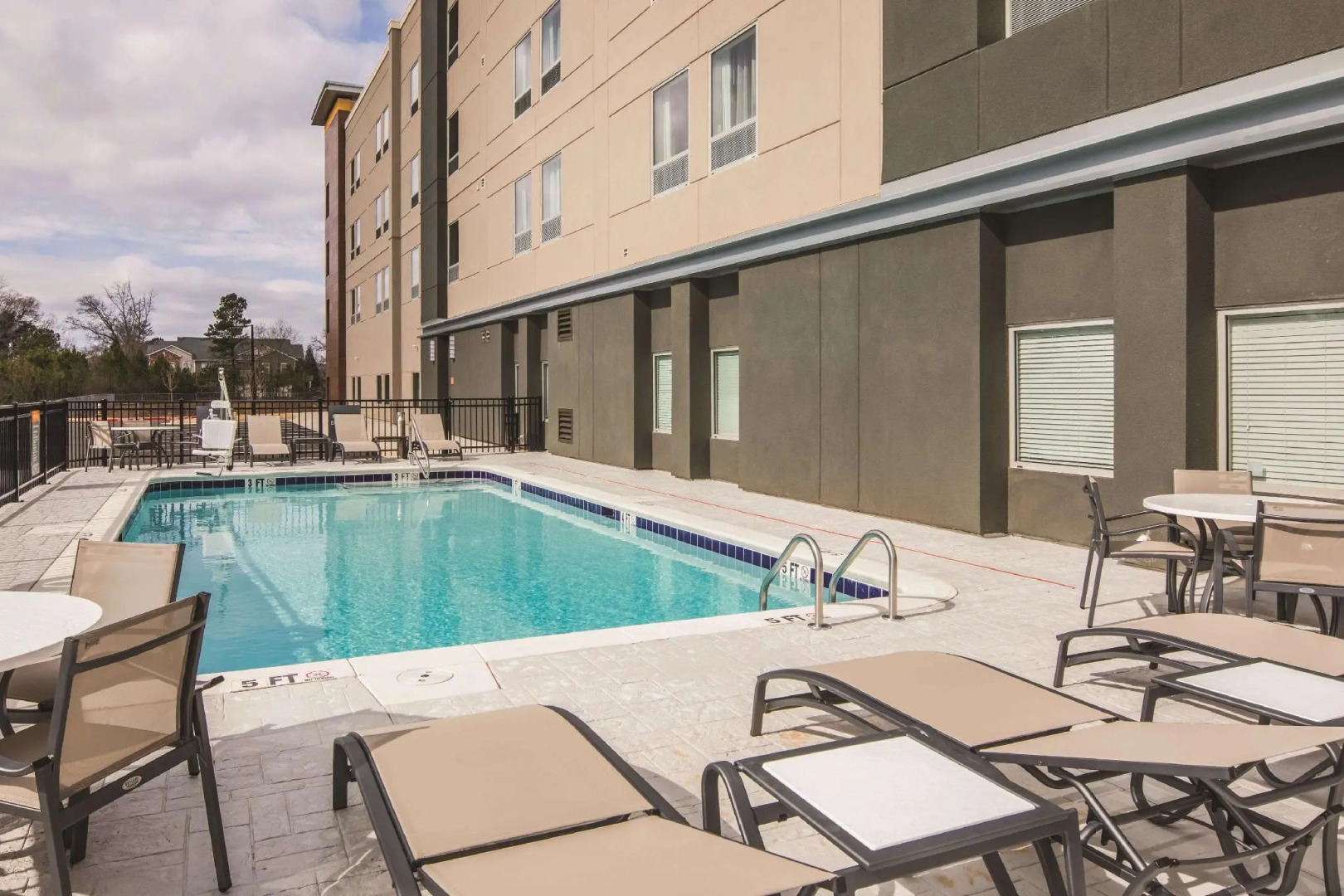 La Quinta Inn & Suites by Wyndham Atlanta South - McDonough