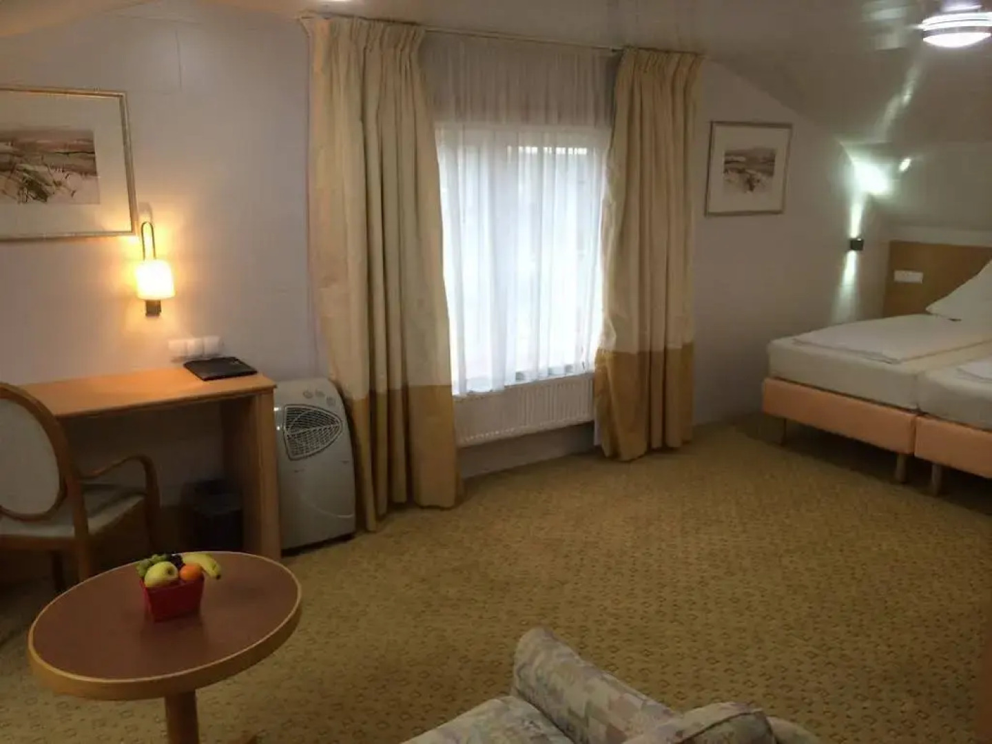 Hotel & Restaurant Bei Baki