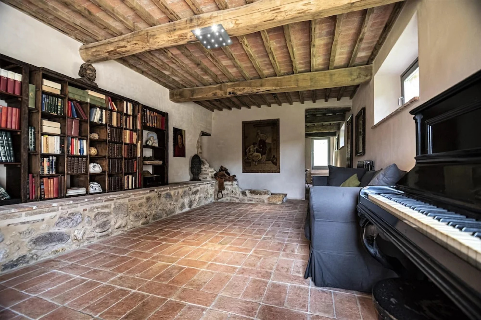 Villa With 4 Bedrooms in Monticiano Siena , With Private Pool and Wifi